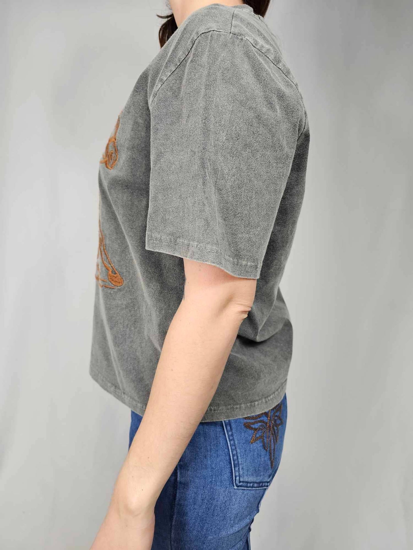 MK639 Cowgirl Embroidery Acid Washed Tee