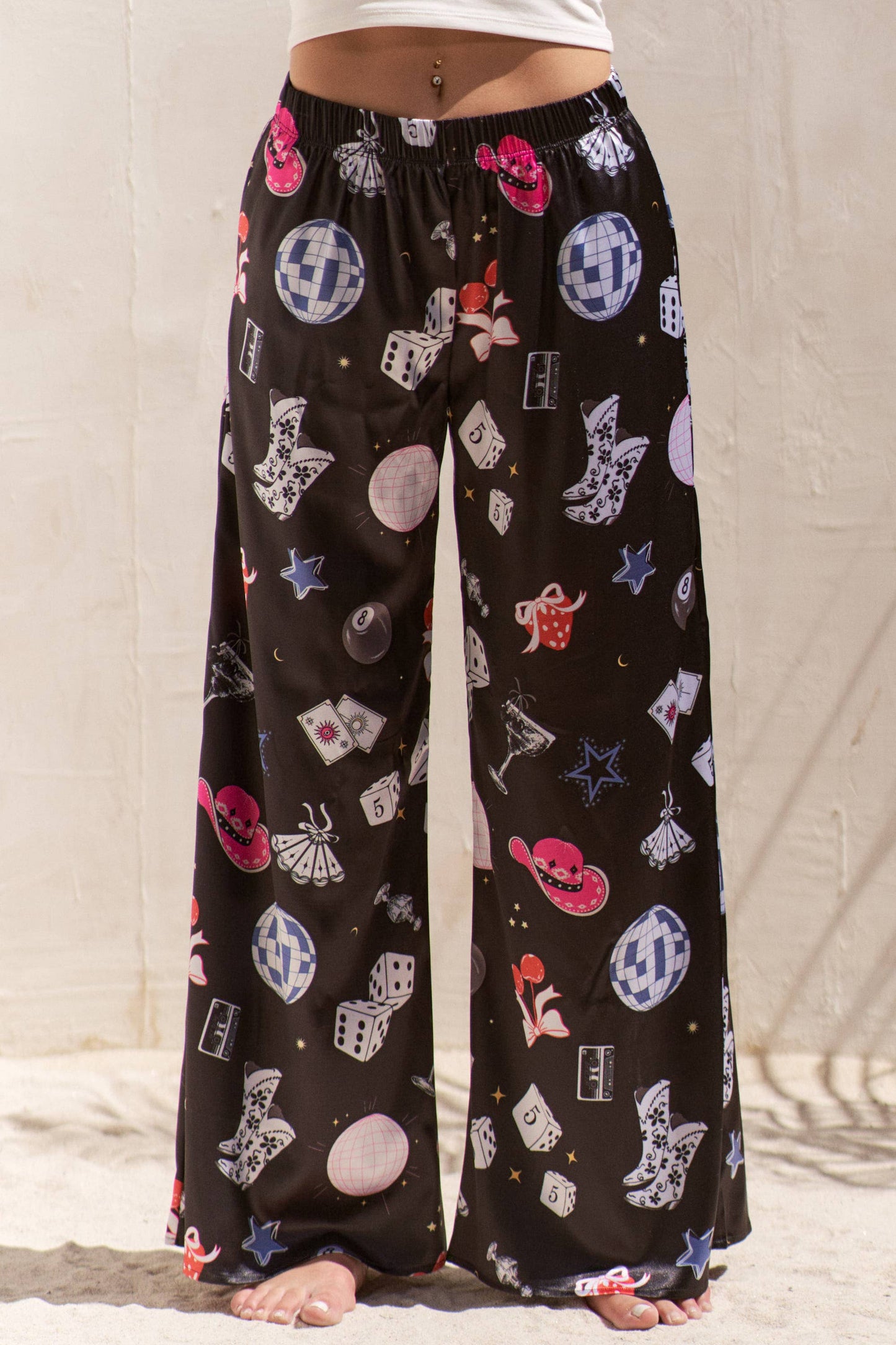 PARTY COLLAGE SATIN PANTS: Black / L