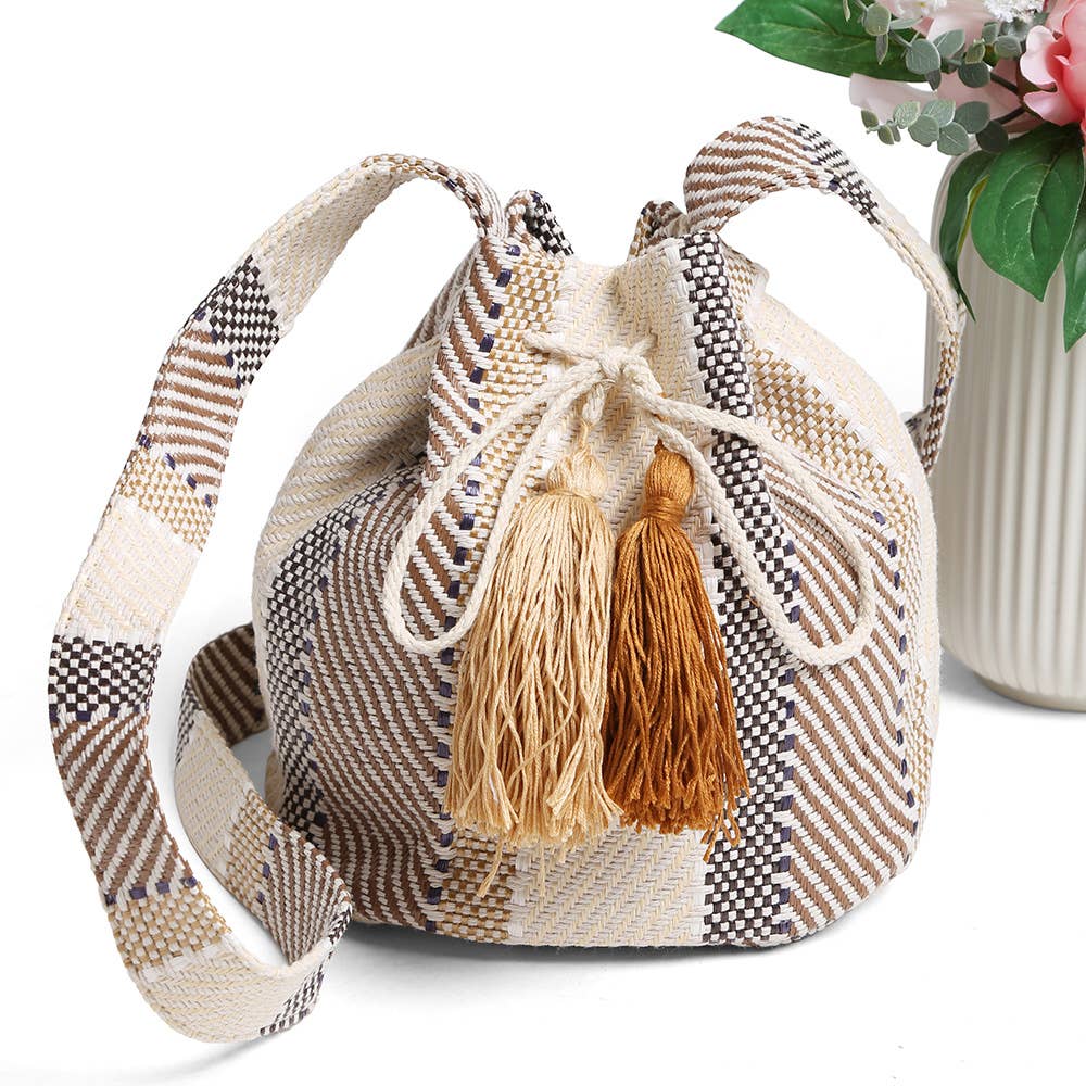Boho Tassel Bucket Shoulder Bag / Crossbody Bag: Black