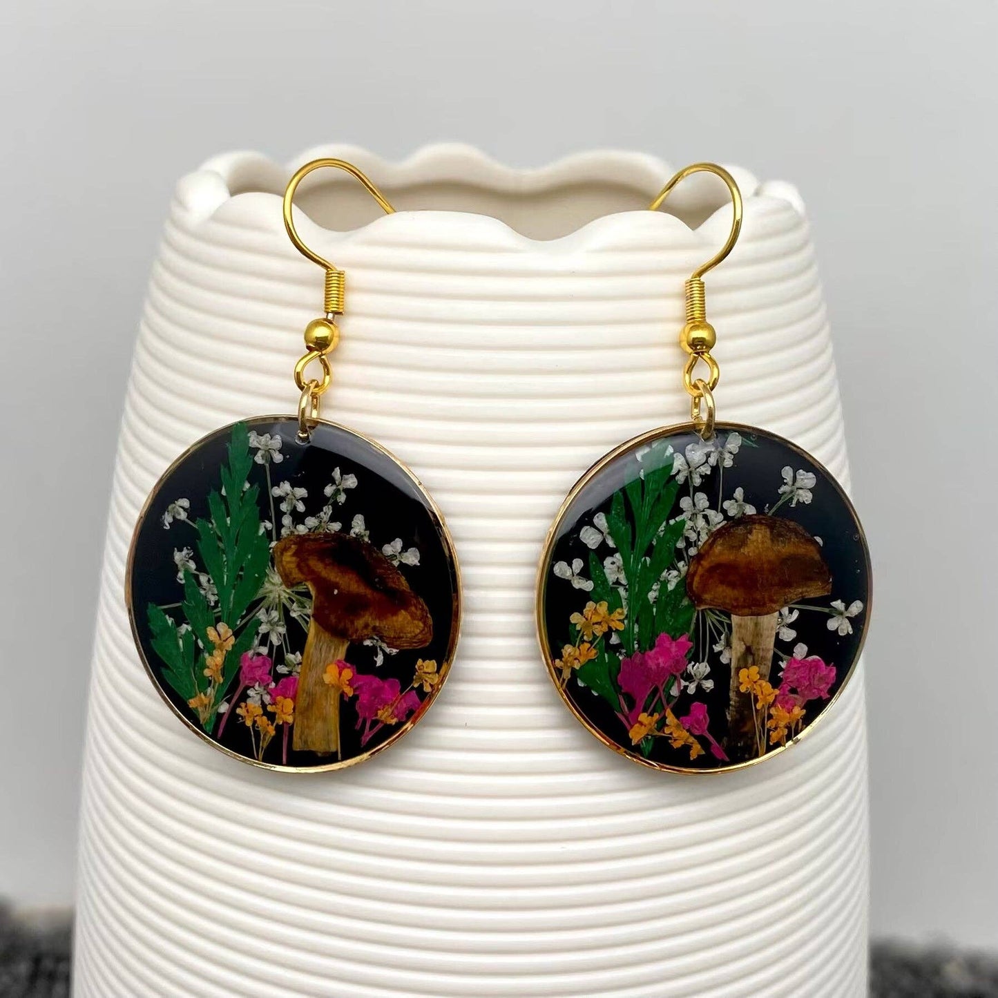 Dried Flowers & Mushroom Floral Black Circular Earrings -PDF