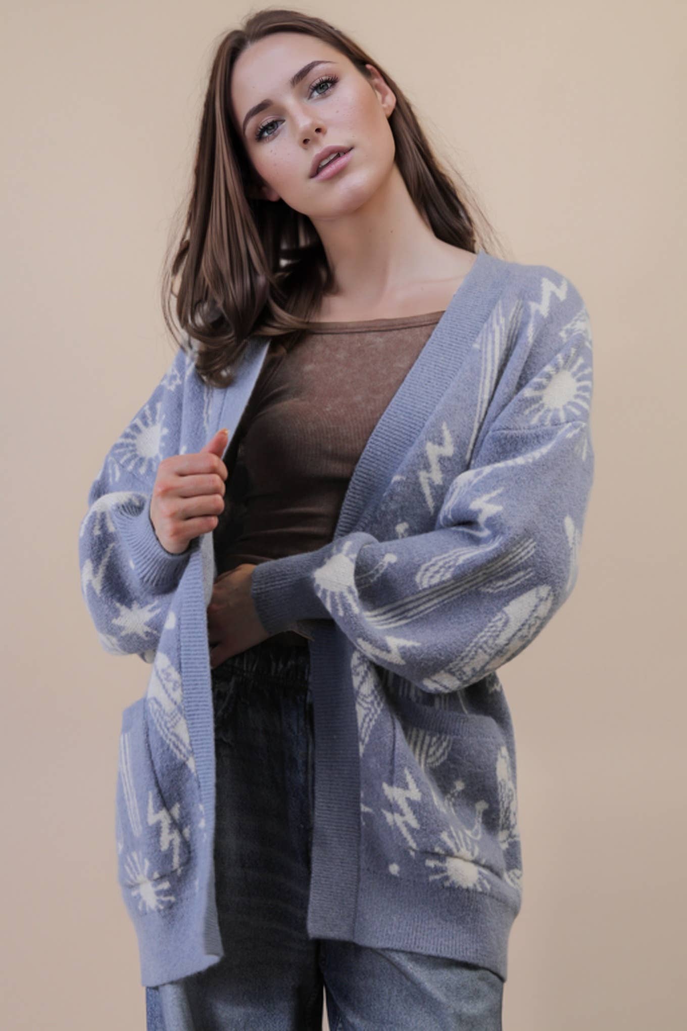 12W3393N-Oversized Western Graphic Knit Sweater Cardigan