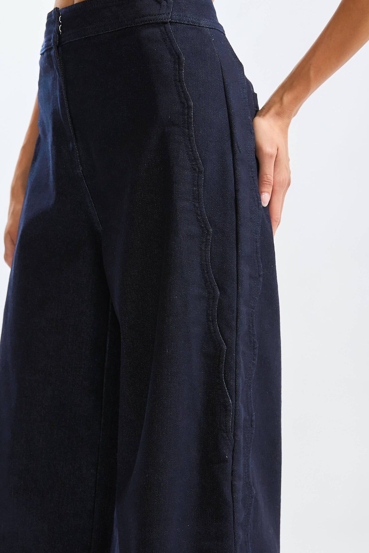 WIDE-LEG DENIM TROUSERS