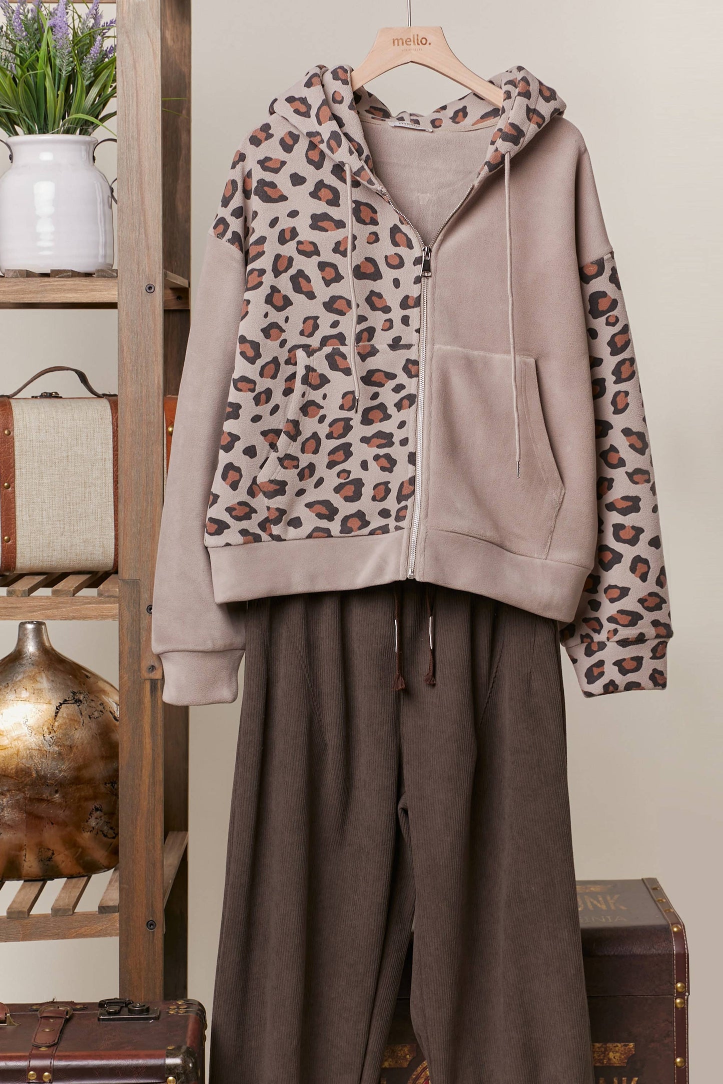 Zip Up hooded Sweatshirt with Leopard Print: Brown / L