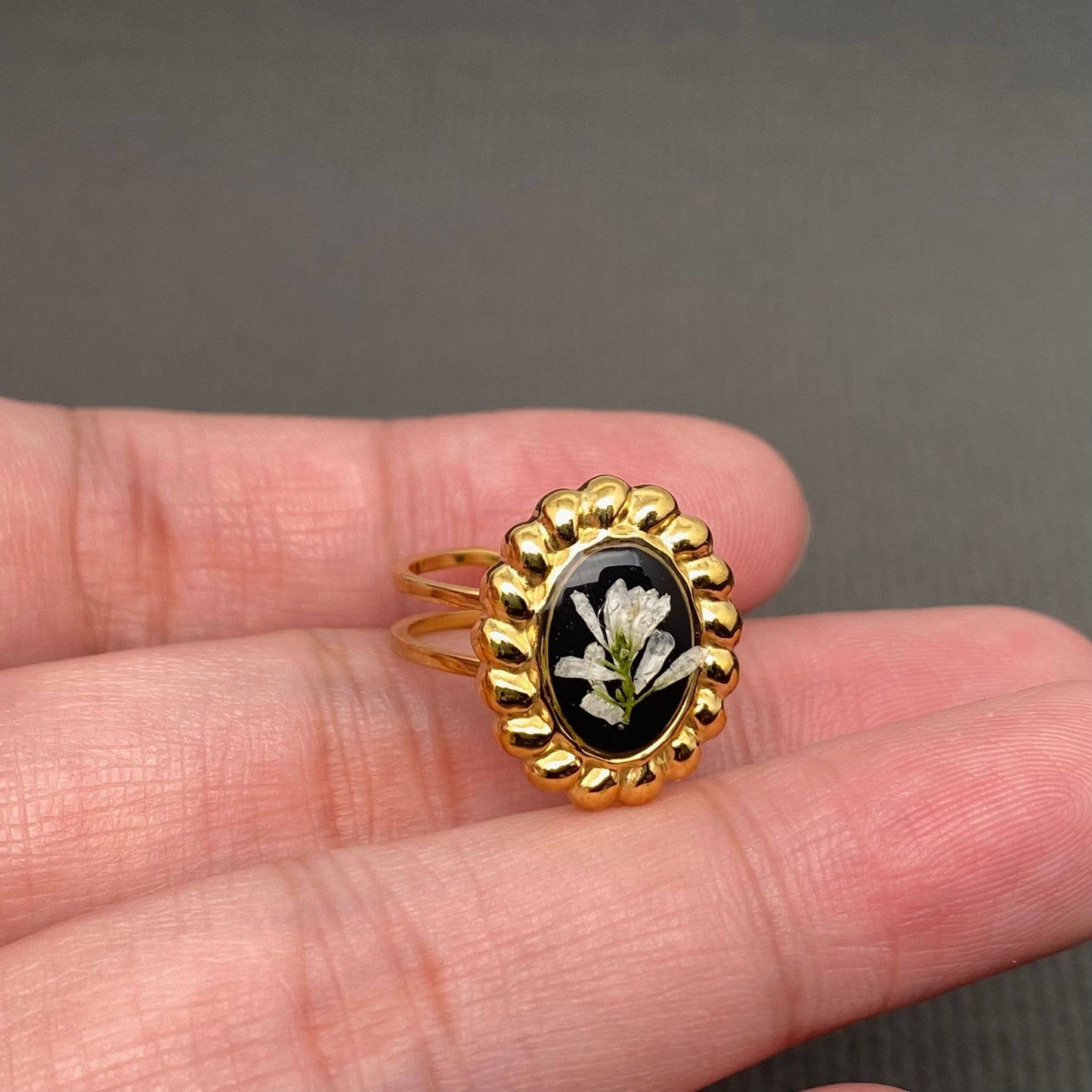 M32. Dried flowers 18K Golden Adjustable Floral Ring